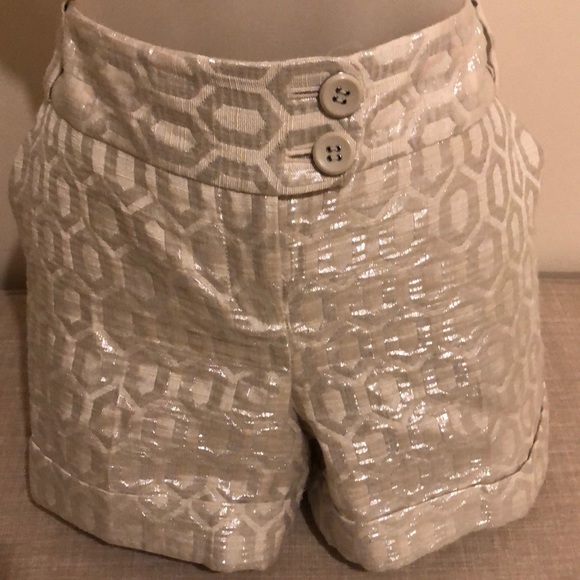 The Limited Off White Silver Embossed Shorts 8 - Picture 2 of 8